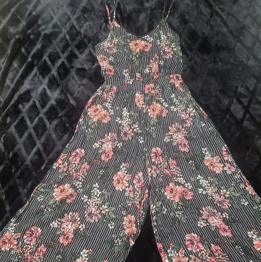 Short jumpsuit